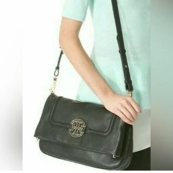 Tory Burch Large ‘Amanda’ fold over crossbody bag. - Picture 4 of 12